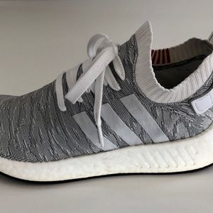 Adidas NMD R2 PK (Size 8)